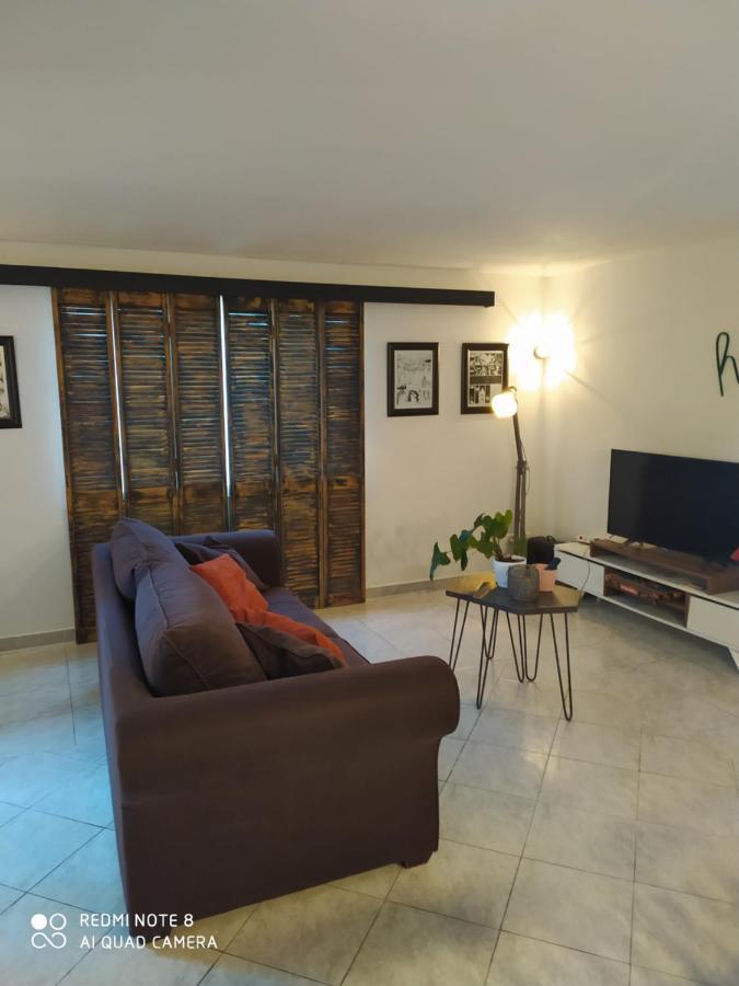 Appartement Giovanna Ceyreste Екстер'єр фото